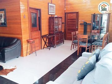 CASA DE CAMPO AMOBLADA EN CERRILLO, LOS BAÑOS DEL INCA, CAJAMARCA