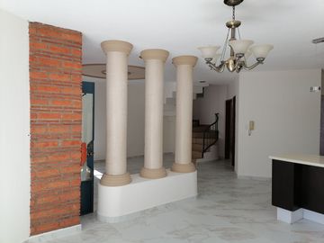 CASA EN VENTA EN MORELIA COLONIA DEFENSORES DE PUEBLA