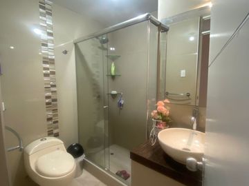 Venta De Amplio Dúplex En Urbanización El Rosario I – Cerro Colorado