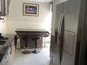 Venta De Amplio Dúplex En Urbanización El Rosario I – Cerro Colorado