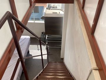 Venta De Amplio Dúplex En Urbanización El Rosario I – Cerro Colorado