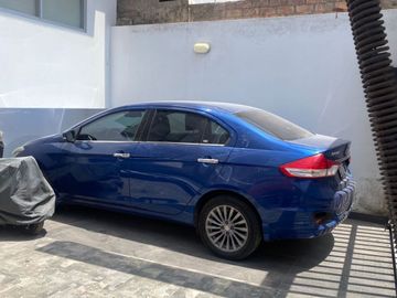 Venta De Amplio Dúplex En Urbanización El Rosario I – Cerro Colorado
