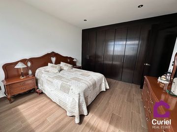 ¡Tu Casa Ideal en Venta en Queretaro Juriquilla Te Está Haciendo Ojitos! Ven y Conócela Vig.24