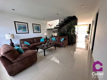 ¡Tu Casa Ideal en Venta en Queretaro Juriquilla Te Está Haciendo Ojitos! Ven y Conócela Vig.24