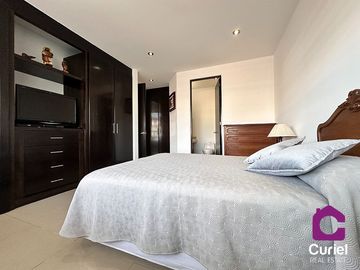 ¡Tu Casa Ideal en Venta en Queretaro Juriquilla Te Está Haciendo Ojitos! Ven y Conócela Vig.24