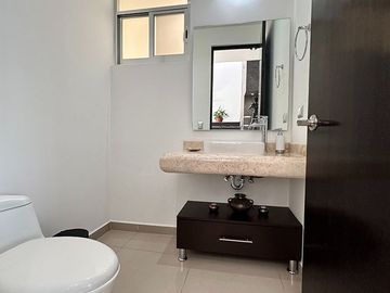 ¡Tu Casa Ideal en Venta en Queretaro Juriquilla Te Está Haciendo Ojitos! Ven y Conócela Vig.24