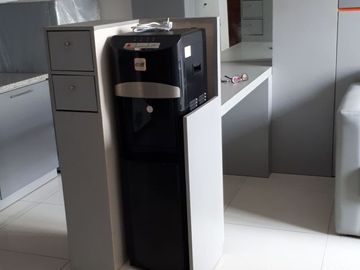 SEWA TAHUNAN MODERN APARTEMEN WATERPLACE RESIDENCE SURABAYA 2BR LANTAI TINGGI