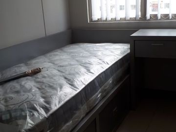SEWA TAHUNAN MODERN APARTEMEN WATERPLACE RESIDENCE SURABAYA 2BR LANTAI TINGGI