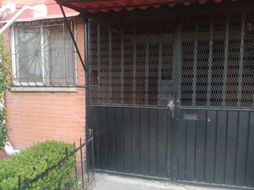 DEPARTAMENTO EN COLONIA EL PARAISO, IZTAPALAPA.
