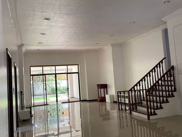 4BR House  with Swimming Pool for Sale  in Dasmarinas Village Makati City