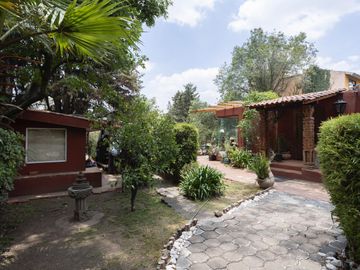 VENTA DE RESIDENCIA EN DESIERTO DE LOS LEONES