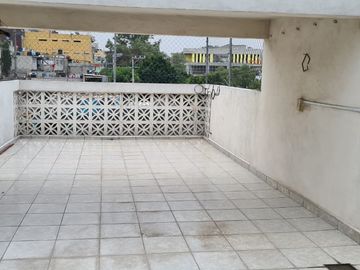 AMPLIA CASA EN COLONIA ALVARO OBREGON, IZTAPALAPA, CDMX