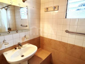 CASA 3 DORMITORIOS 2 BAÑOS EN BARRIO RESIDENCIAL SAN JOAQUIN