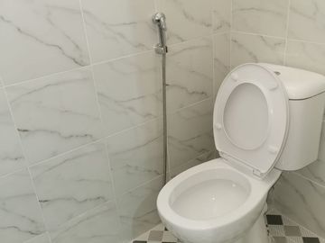 Jual Rumah Tinggal Dan Kost 15 Kamar, Akses Terpisah CENTRAL PARK MULYOSARI (blok depan)