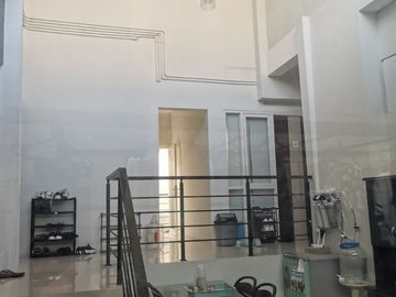 Jual Rumah Tinggal Dan Kost 15 Kamar, Akses Terpisah CENTRAL PARK MULYOSARI (blok depan)