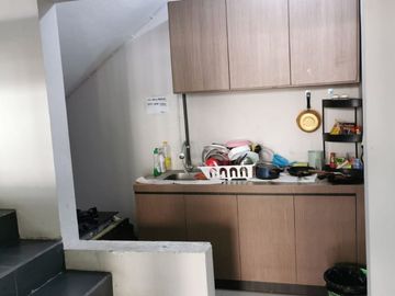 Jual Rumah Tinggal Dan Kost 15 Kamar, Akses Terpisah CENTRAL PARK MULYOSARI (blok depan)