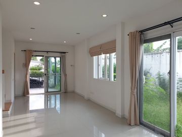 87736 - ขายถูกมาก บ้าน 2 ชั้น ม.ชวนชื่น พาร์ค ซอยกันตนา บางใหญ่
