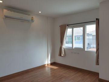 87736 - ขายถูกมาก บ้าน 2 ชั้น ม.ชวนชื่น พาร์ค ซอยกันตนา บางใหญ่