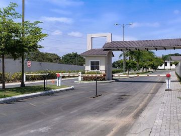 CASA EN PROYECTO EN PORTO ALEGRE