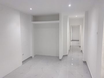 CASA EN VENTA DE ESTRENO EN URB. PORTOFINO