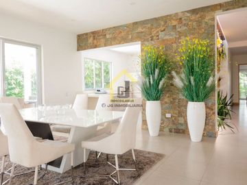 SE VENDE HERMOSA CASA EN CERRITOS PEREIRA