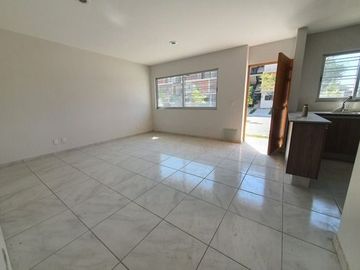 EN VENTA DEPARTAMENTO EN PLANTA BAJA, CELTA RESIDENCIAL, a 5 min del ITESO.