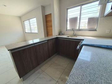 EN VENTA DEPARTAMENTO EN PLANTA BAJA, CELTA RESIDENCIAL, a 5 min del ITESO.