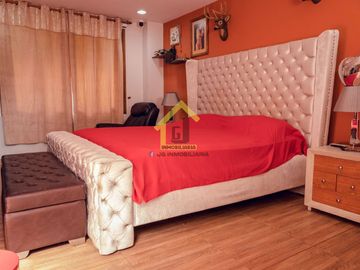 SE VENDE LUJOSA CASA CAMPESTRE EN CERRITOS PEREIRA