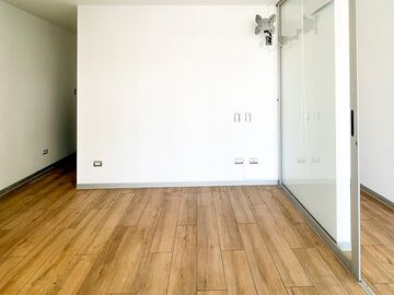 AMPLIO DPTO EN LAS MIMOSAS / 1 COCHERA / DORM C/ BAÑO
