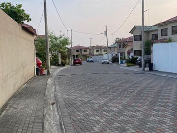 CASA EN VENTA URB. PORTAL AL SOL , VIÀ A LA COSTA