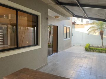 CASA EN VENTA URB. PORTAL AL SOL , VIÀ A LA COSTA