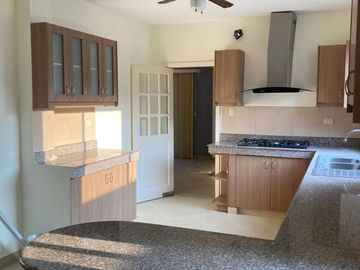 CASA EN VENTA URB. PORTAL AL SOL , VIÀ A LA COSTA