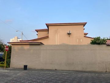 CASA EN VENTA URB. PORTAL AL SOL , VIÀ A LA COSTA