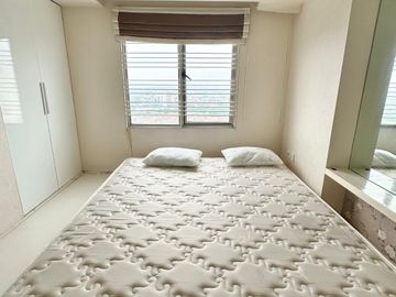 SEWA TAHUNAN 2BR LANTAI TINGGI 56m2 APARTEMEN FURNISHED WATERPLACE RESIDENCE