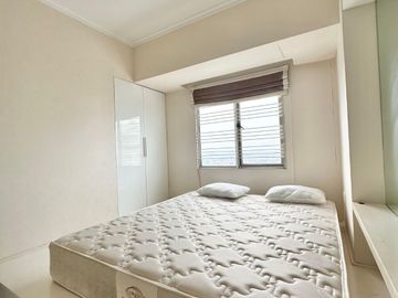 SEWA TAHUNAN 2BR LANTAI TINGGI 56m2 APARTEMEN FURNISHED WATERPLACE RESIDENCE