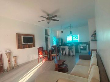 VENDO HERMOSA CASA EN BALLENITA