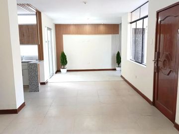 OCASIÓN,REMODELADO 1ER PISO,LA MOLINA