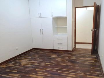 OCASIÓN,REMODELADO 1ER PISO,LA MOLINA