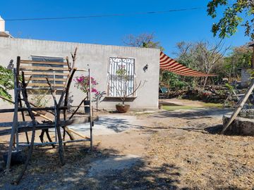 asa en venta ubicada en el poblado de Santiago Tepetlapa en la carretera Tepoztlán-Yautepec