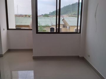 Casa en venta, Urb. Villa Club - La Aurora