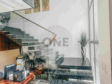 Casa en venta, Urb. Plaza Real - vía Samborondón