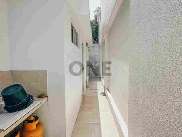 Casa en venta, Urb. Plaza Real - vía Samborondón