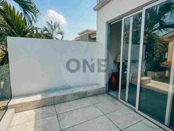 Casa en venta, Urb. Plaza Real - vía Samborondón