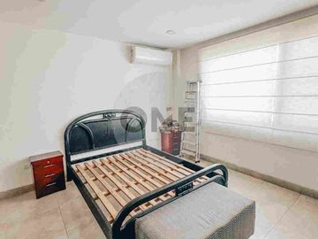 Casa en venta, Urb. Plaza Real - vía Samborondón