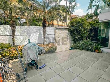Casa en venta, Urb. Plaza Real - vía Samborondón