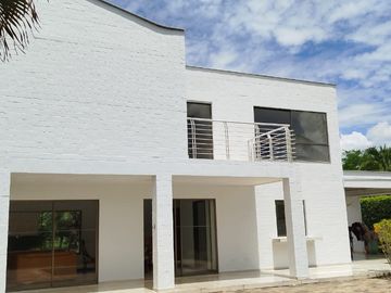 VENDO CASA EN LA MORADA CALI VALLE DEL CAUCA