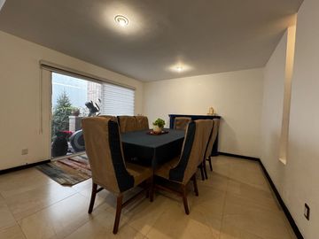 Casa en Venta en Villa Magna con 4 recamaras