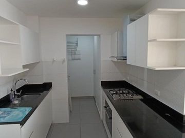 Alquilo Hermoso Departamento en Surquillo