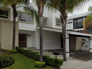 CASA A LA VENTA EN CUMBRES DL LAGO, JURIQUILLA, QUERETARO, REMATE ADJUDICADO