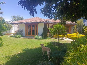 Vendo Hermosa Casa Tipo Quinta – Una Sola Planta Tumbaco